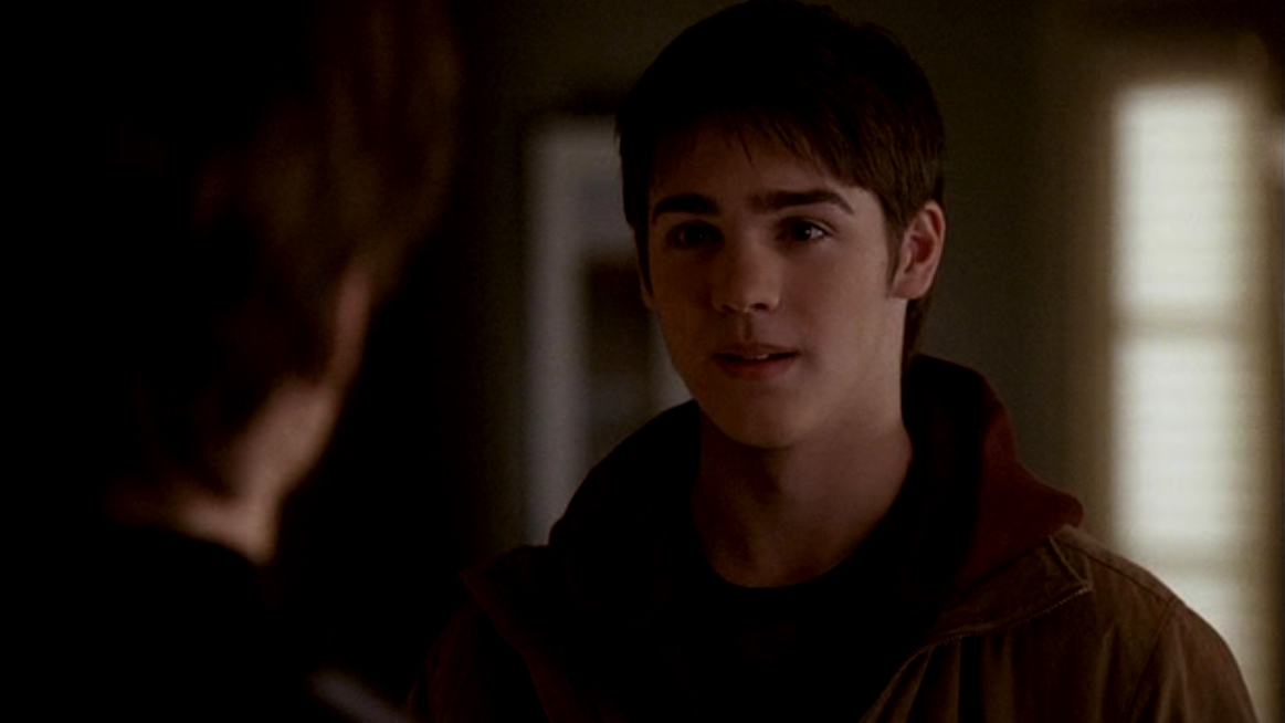 VampireDiariesWorld_dot_nl_Everwood4x15-0152.jpg