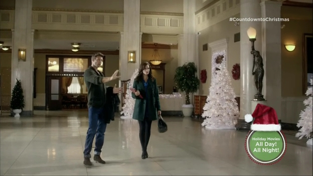 VampireDiariesWorld-dot-org_BestChristmasPartyEver1623.jpg