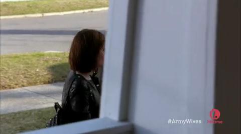 VampireDiariesWorld-dot-org_ArmyWives7x04-0185.jpg