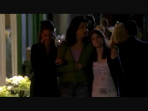 VampireDiariesWorld-dot-org_BeautifulPeople1x04-2399.jpg