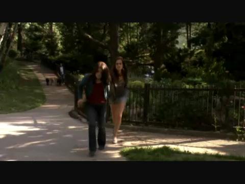 VampireDiariesWorld-dot-org_BeautifulPeople1x05-2080.jpg