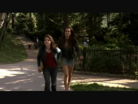 VampireDiariesWorld-dot-org_BeautifulPeople1x05-2081.jpg