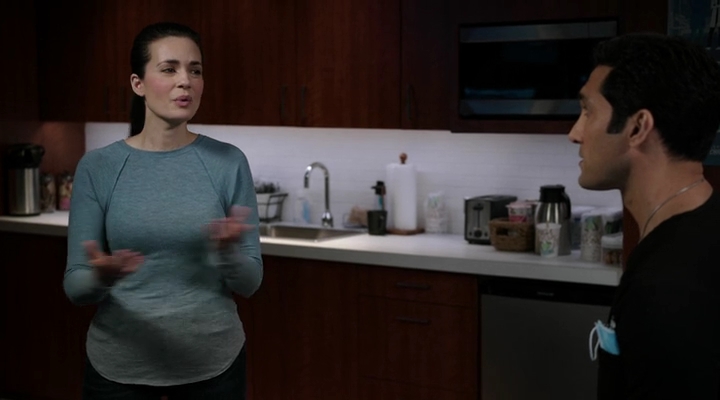 VampireDiariesWorld-dot-nl_ChicagoMed6x16-0113.jpg