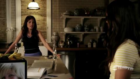 VampireDiariesWorld-dot-org_PrettyLittleLiarsS01E03-1607.jpg