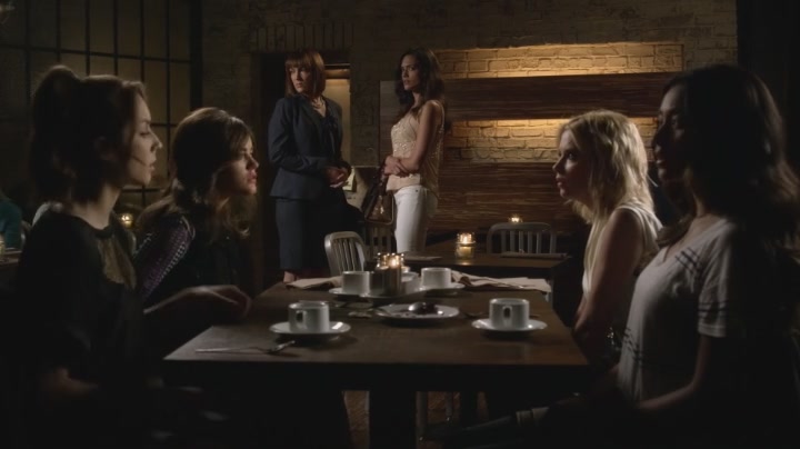 VampireDiariesWorld-dot-org_PrettyLittleLiarsS03E04-0017.jpg