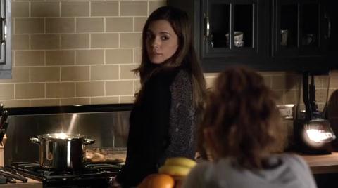 VampireDiariesWorld-dot-org_PrettyLittleLiars3x19-0963.jpg