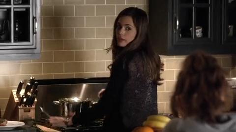 VampireDiariesWorld-dot-org_PrettyLittleLiars3x19-0968.jpg