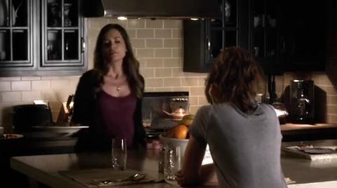 VampireDiariesWorld-dot-org_PrettyLittleLiars3x19-0971.jpg