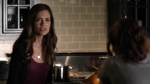 VampireDiariesWorld-dot-org_PrettyLittleLiars3x19-0974.jpg