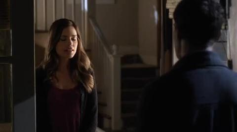 VampireDiariesWorld-dot-org_PrettyLittleLiars3x19-0984.jpg