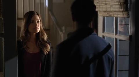 VampireDiariesWorld-dot-org_PrettyLittleLiars3x19-0993.jpg