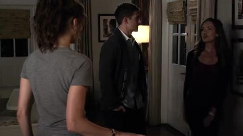 VampireDiariesWorld-dot-org_PrettyLittleLiars3x19-1001.jpg