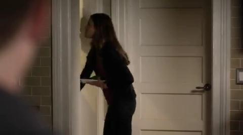 VampireDiariesWorld-dot-org_PrettyLittleLiars3x19-1008.jpg