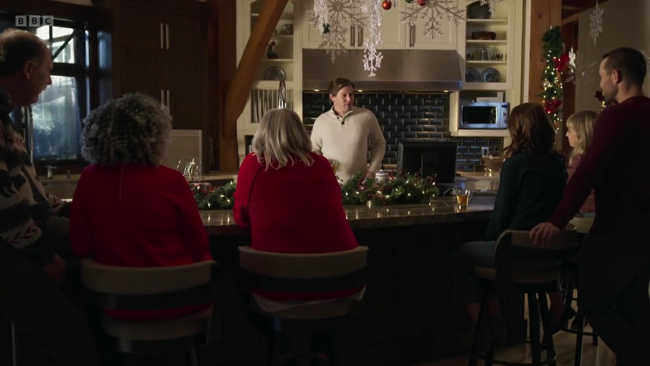 vampirediariesworld-dot-nl_AChristmasToSavour3753.jpg