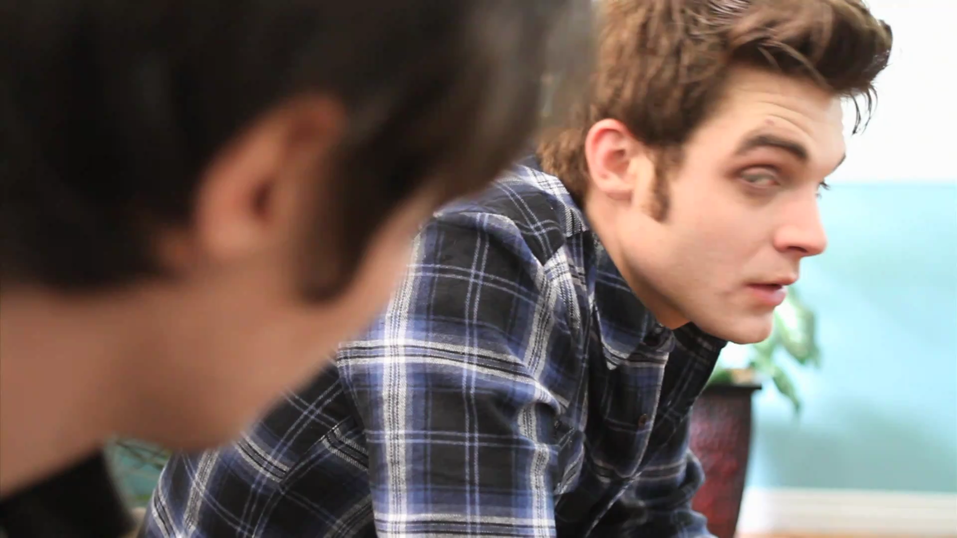 VampireDiariesWorld_dot_org-TheHillywoodShowParady0186.png