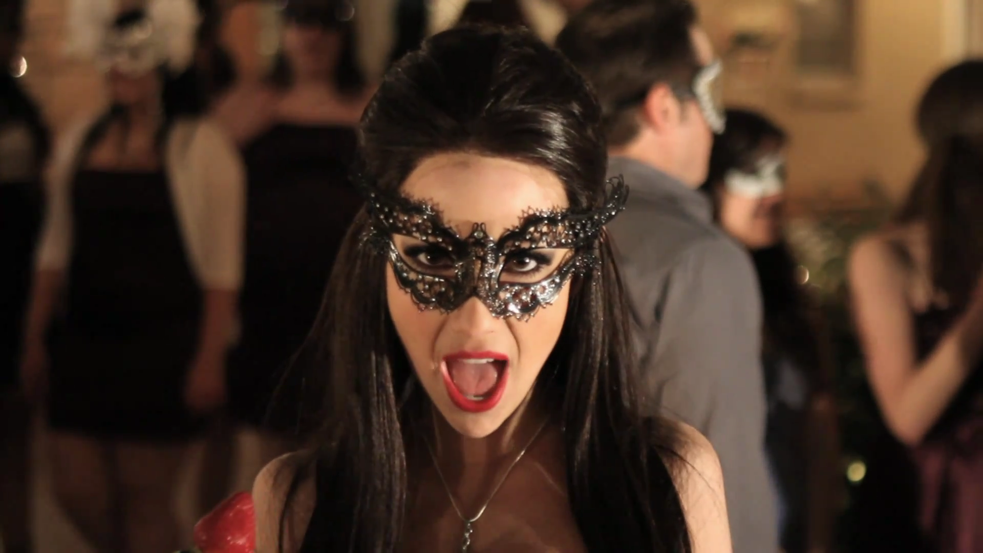 VampireDiariesWorld_dot_org-TheHillywoodShowParody0352.png