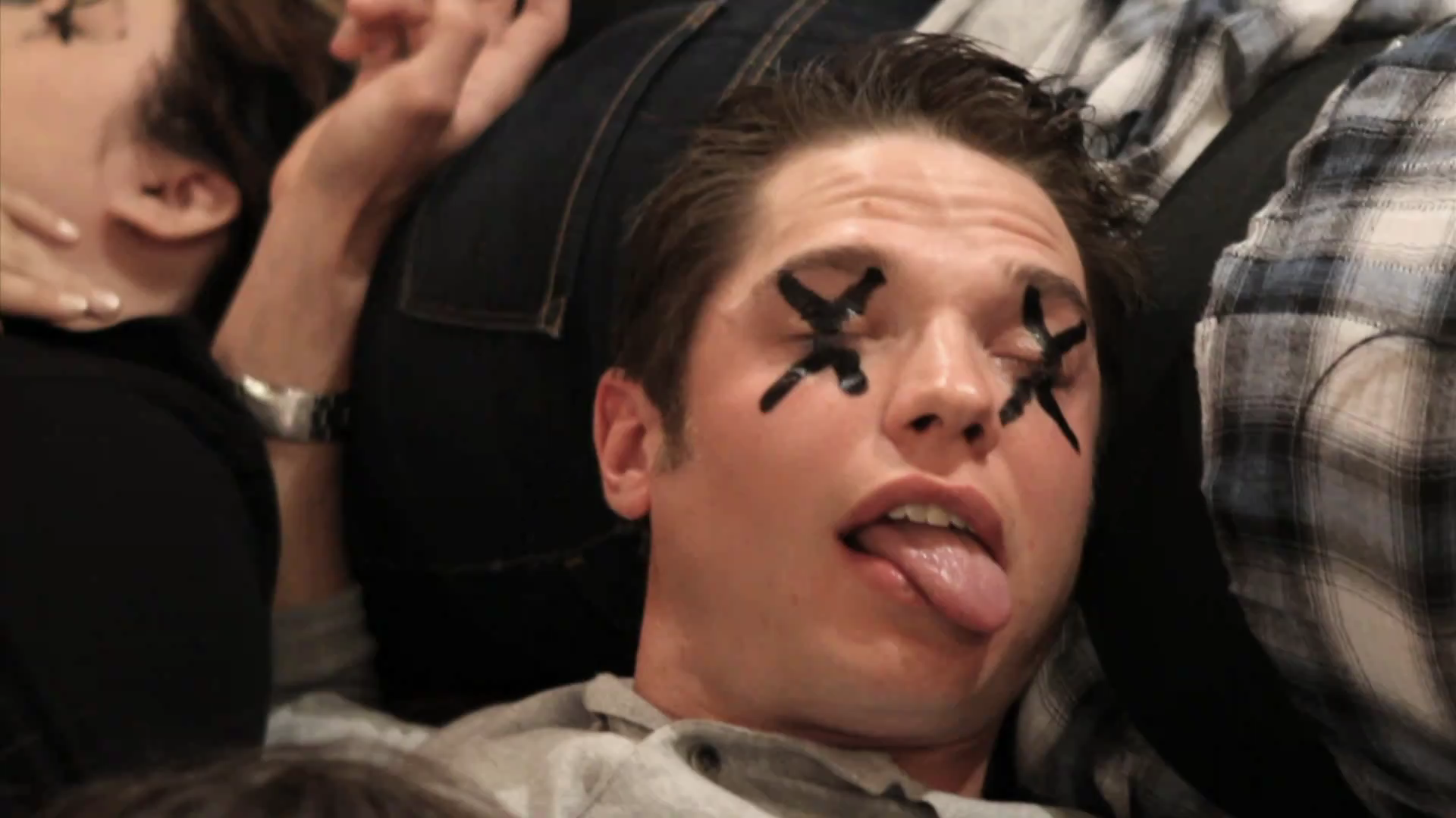 VampireDiariesWorld_dot_org-TheHillywoodShowParody0519.png