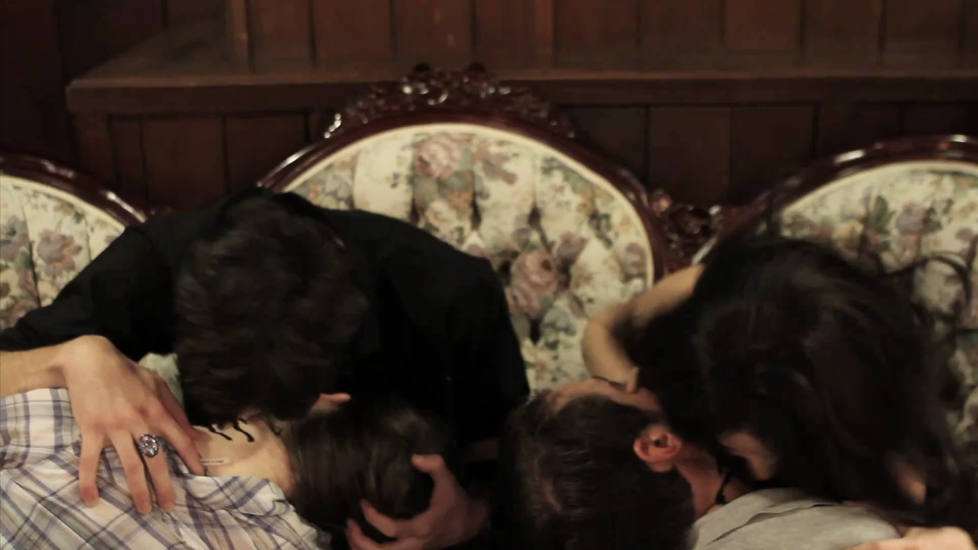 VampireDiariesWorld_dot_org-TheHillywoodShowParody0525.png