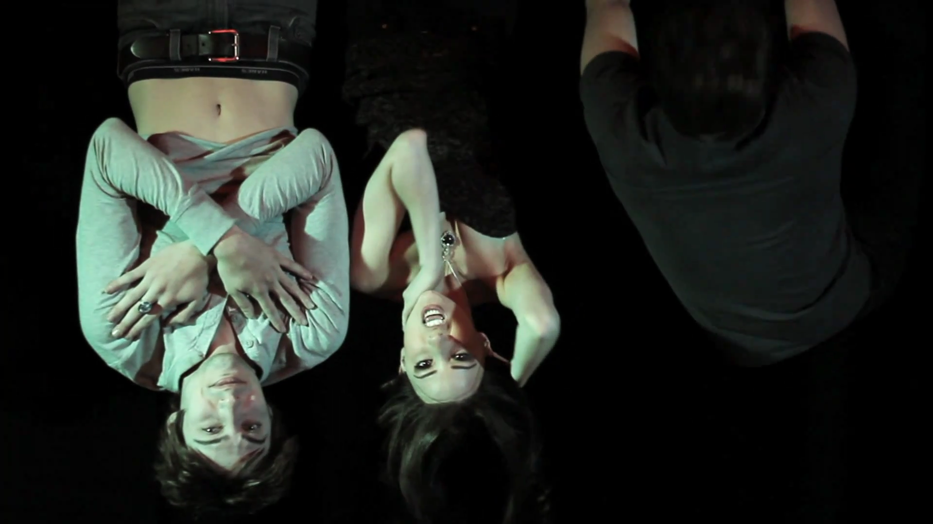 VampireDiariesWorld_dot_org-TheHillywoodShowParody0560.png