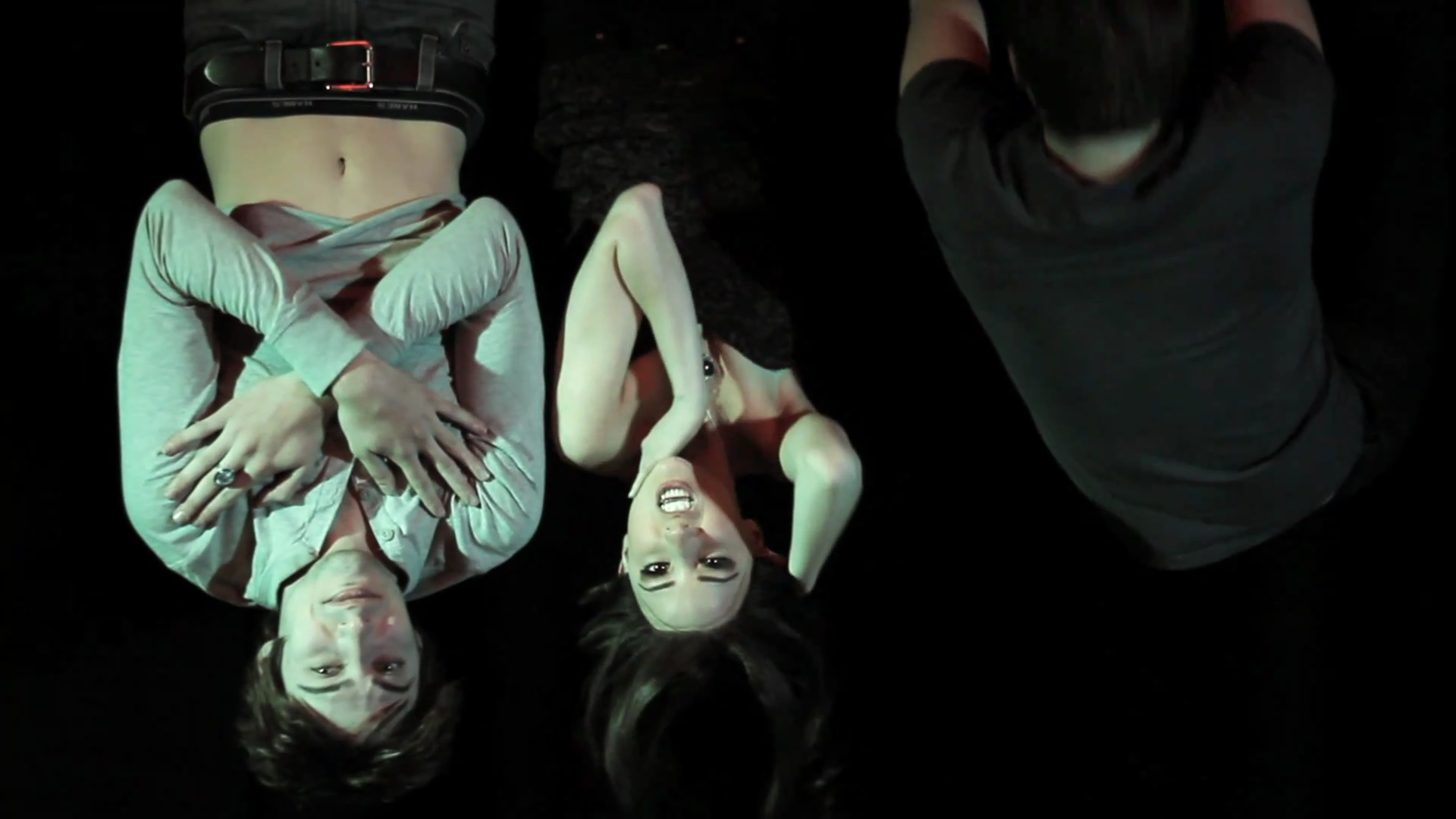 VampireDiariesWorld_dot_org-TheHillywoodShowParody0563.png