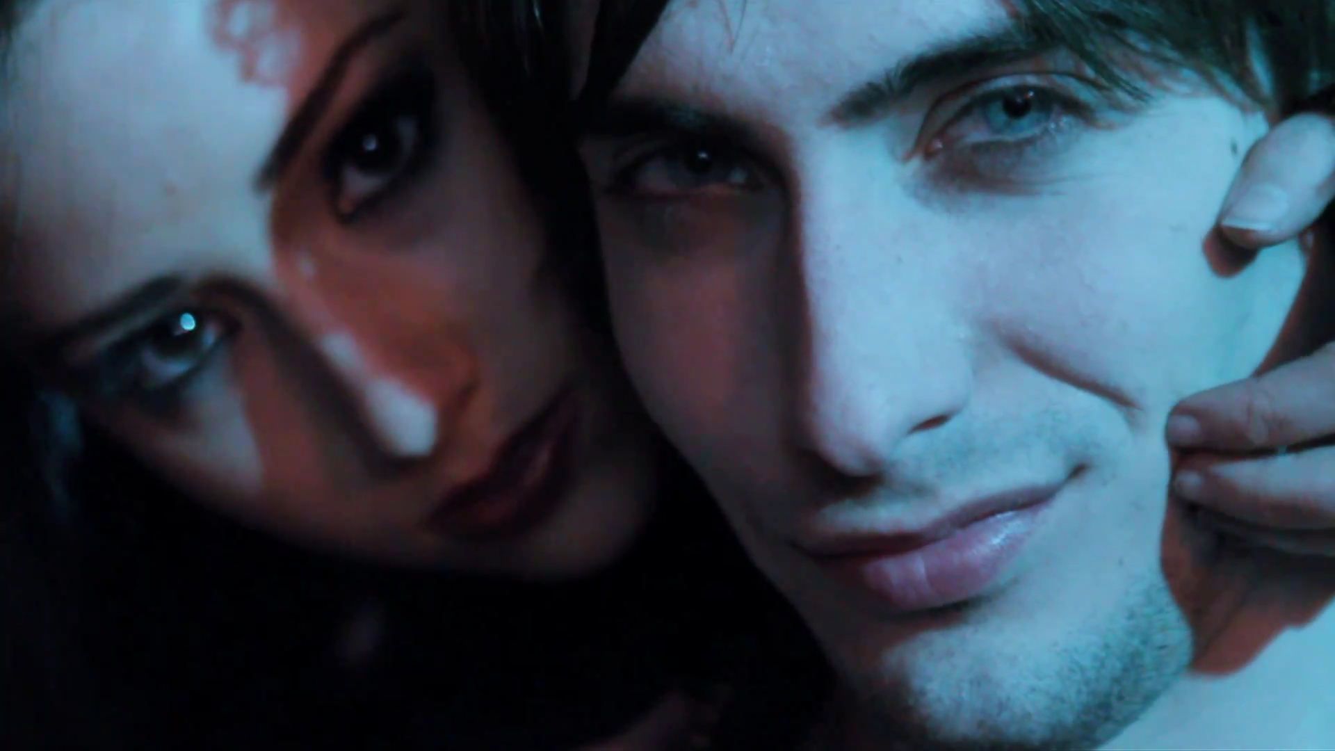 VampireDiariesWorld_dot_org-TheHillywoodShowParody0977.png