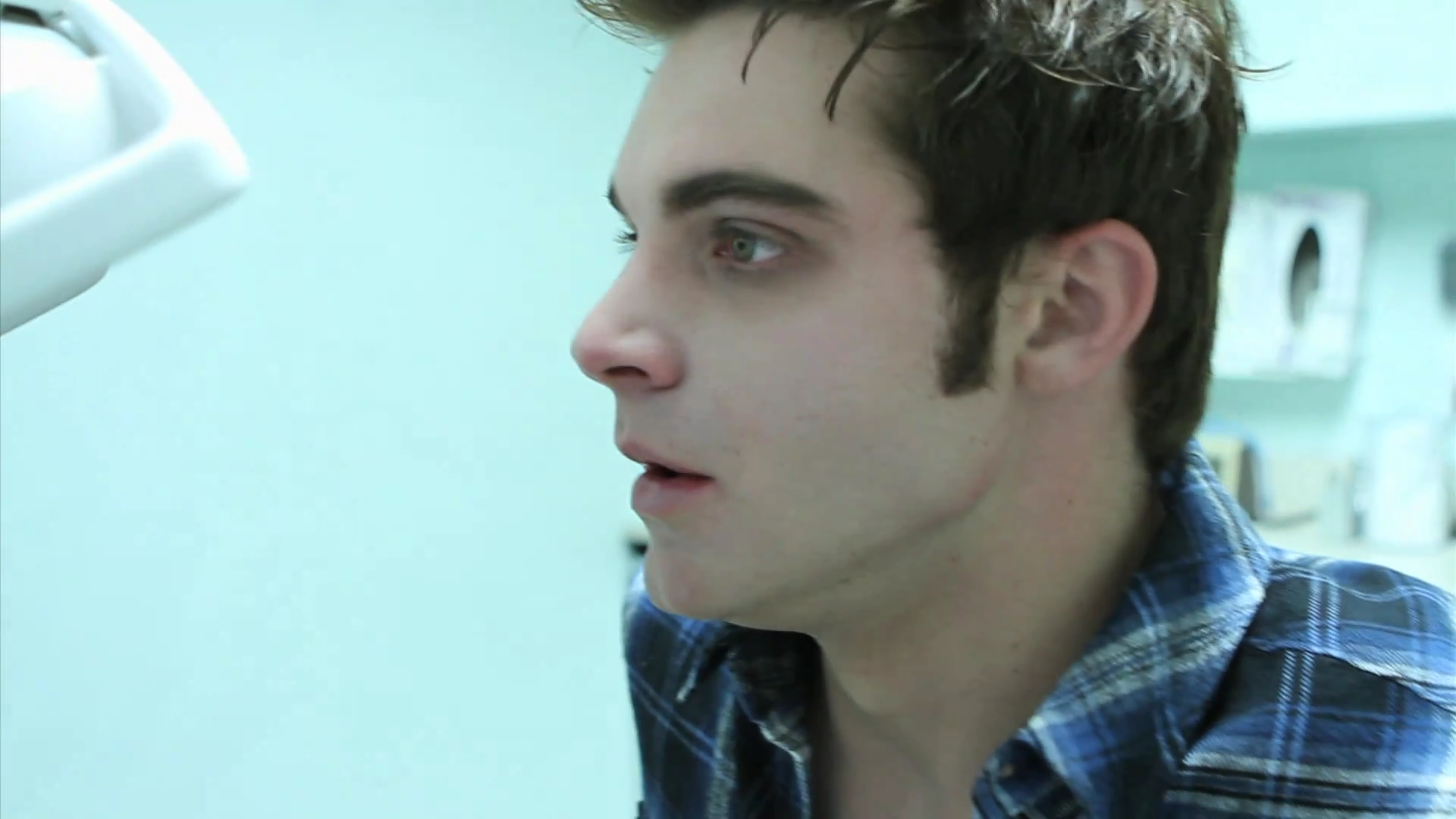 VampireDiariesWorld_dot_org-TheHillywoodShowParody1065.png