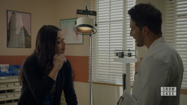 VampireDiariesWorld-dot-nl_RoswellNewMexico1x02-0821.jpg