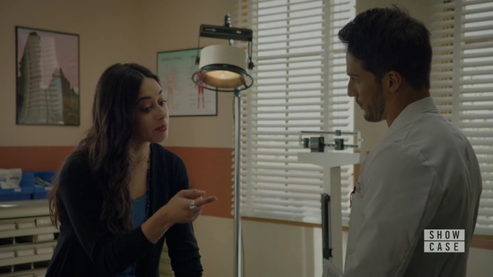 VampireDiariesWorld-dot-nl_RoswellNewMexico1x02-0824.jpg