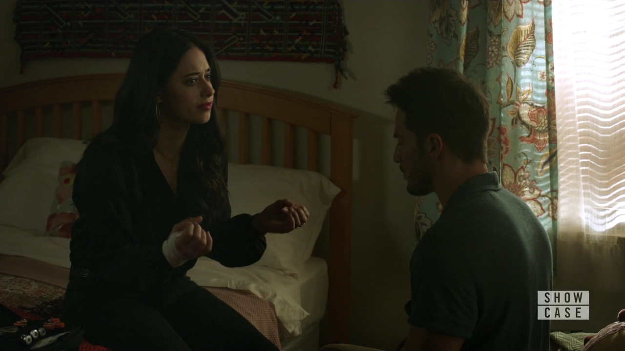 VampireDiariesWorld-dot-nl_RoswellNewMexico1x03-0486.jpg