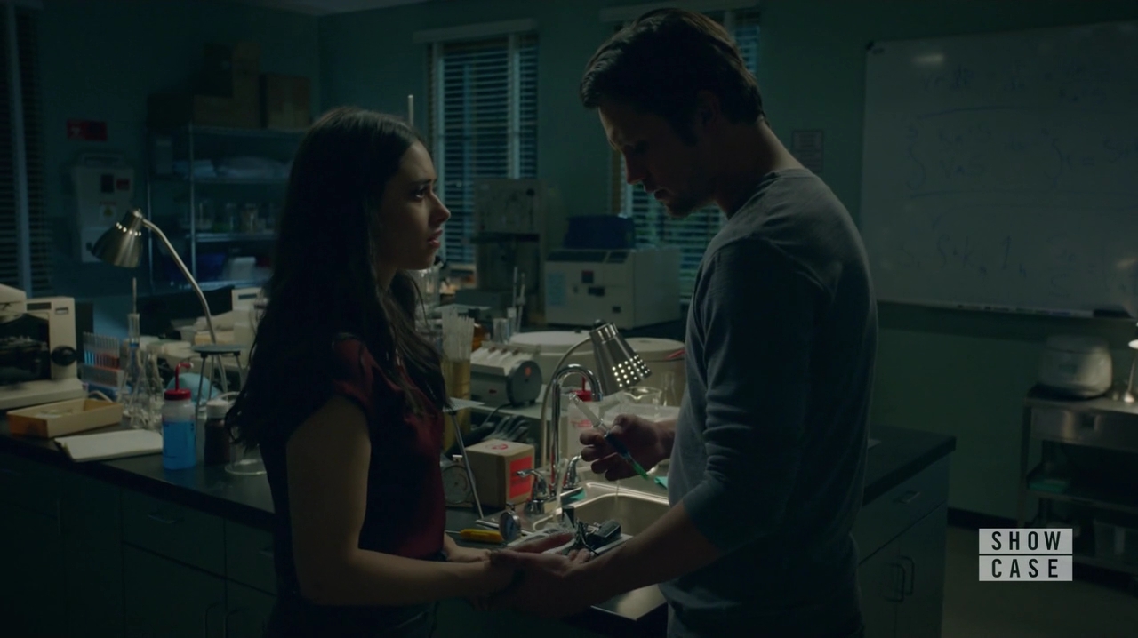 VampireDiariesWorld-dot-nl_RoswellNewMexico1x07-2407.jpg