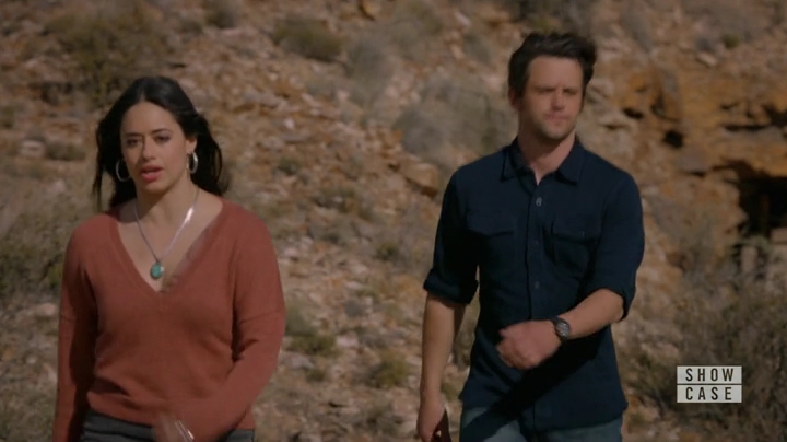 Charmed-Online-dot-nl_RoswellNewMexico1x09-2016.jpg