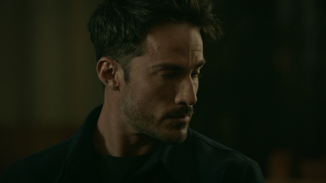 VampireDiariesWorld-dot-nl_RoswellNewMexico2x02-1468.jpg