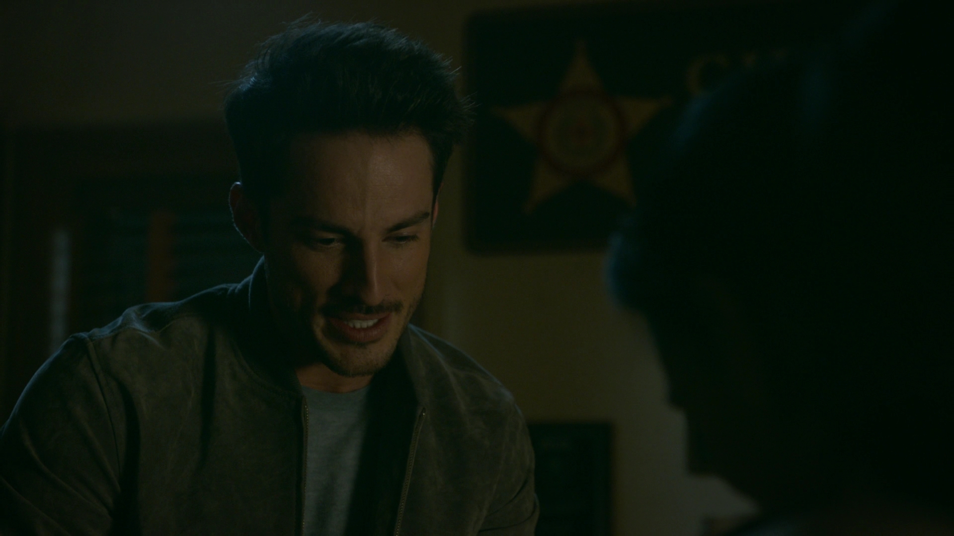 VampireDiariesWorld-dot-nl_RoswellNewMexico2x04-1931.jpg