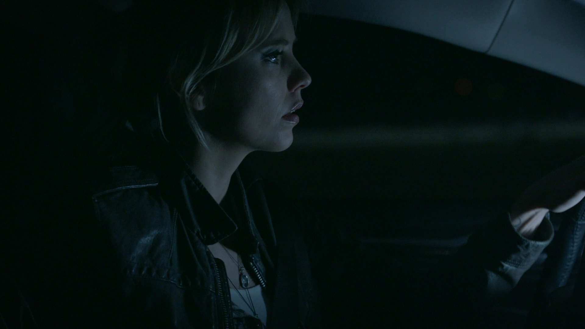 VampireDiariesWorld-dot-nl_RoswellNewMexico2x04-2380.jpg