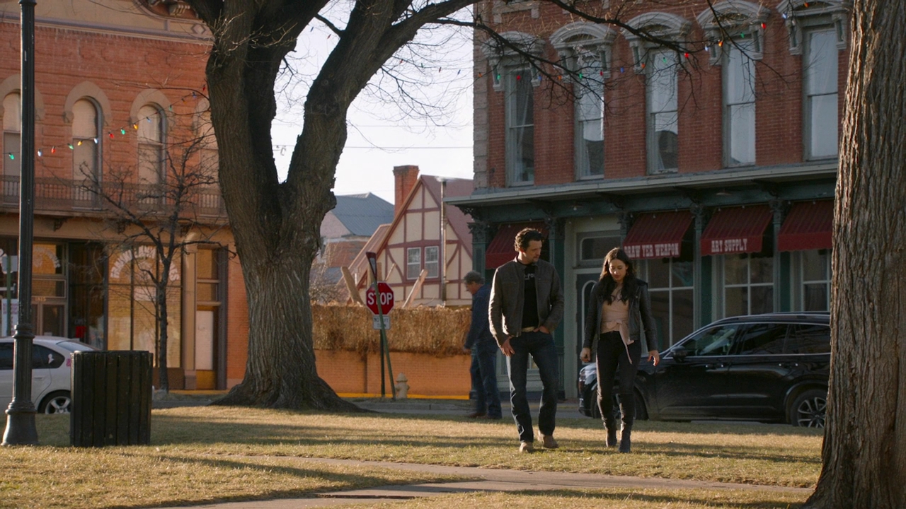 VampireDiariesWorld-dot-nl_RosswellNewMexico2x13-0578.jpg