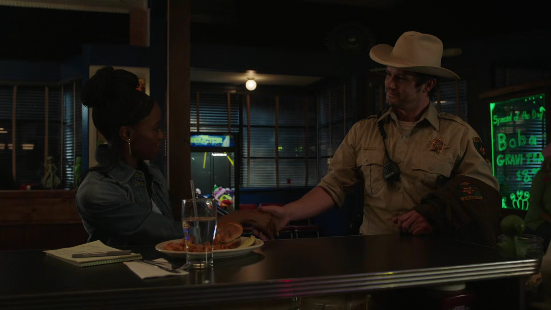 VampireDiariesWorld-dot-nl_RoswellNewMexico3x02-2337.jpg