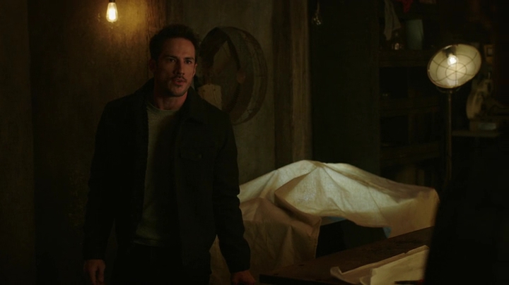 VampireDiariesWorld-dot-nl_RoswellNewMexico3x04-1181.jpg