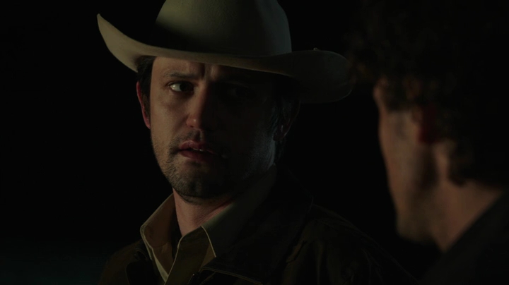 VampireDiariesWorld-dot-nl_RoswellNewMexico3x04-2017.jpg