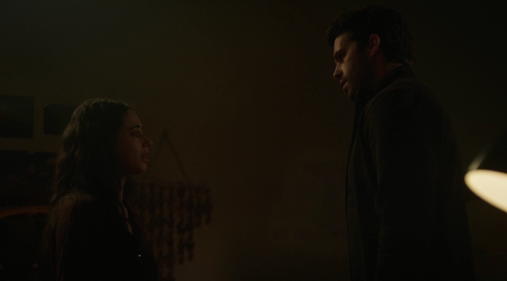 VampireDiariesWorld-dot-nl_RoswellNewMexico3x05-1969.jpg