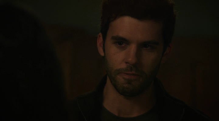 VampireDiariesWorld-dot-nl_RoswellNewMexico3x05-2020.jpg