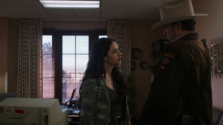 VampireDiariesWorld-dot-nl_RoswellNewMexico3x06-1012.jpg