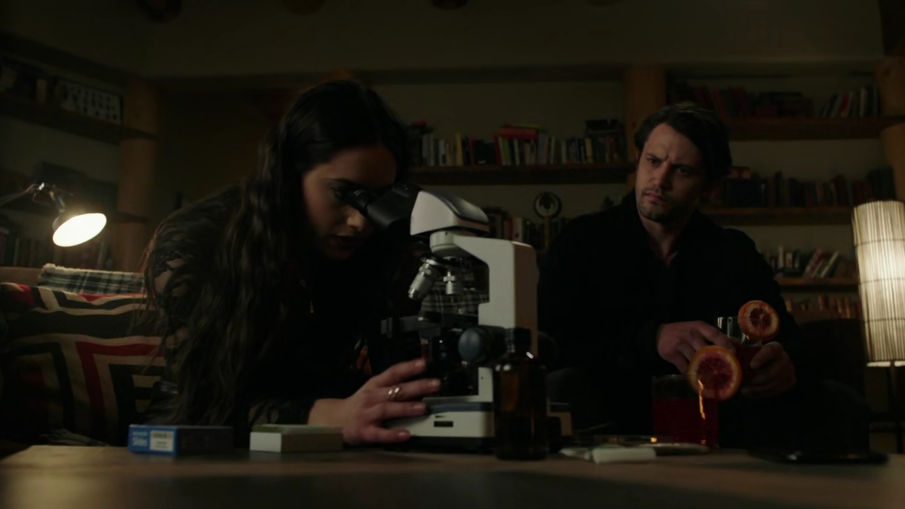 VampireDiariesWorld-dot-nl_RoswellNewMexico3x07-1801.jpg