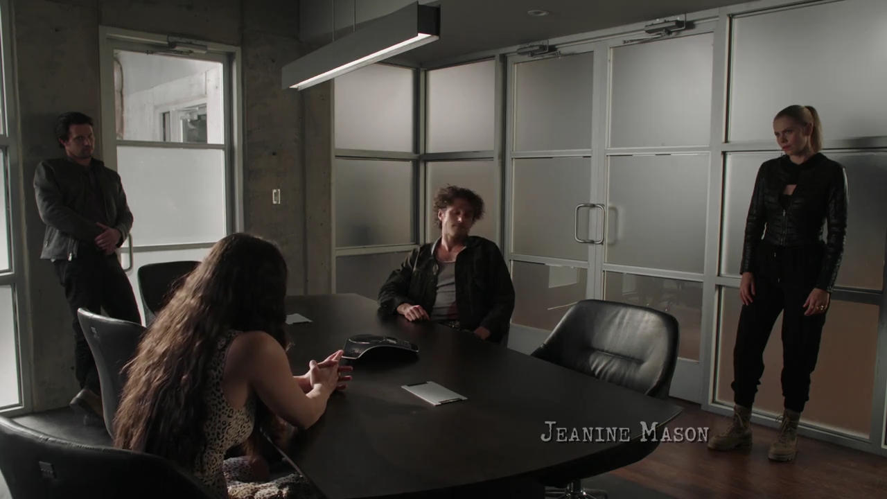 VampireDiariesWorld-dot-nl_RoswellNewMexico3x13-0105.jpg