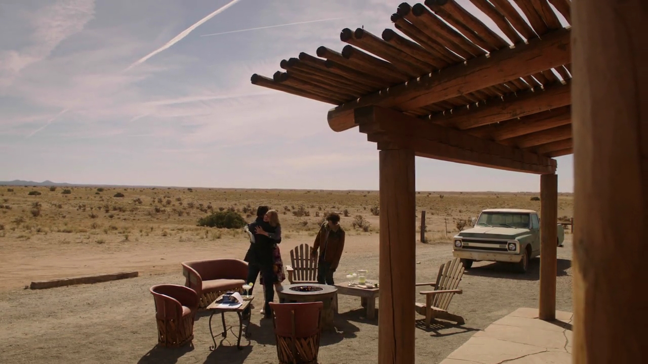 VampireDiariesWorld-dot-nl_RoswellNewMexico3x13-1964.jpg