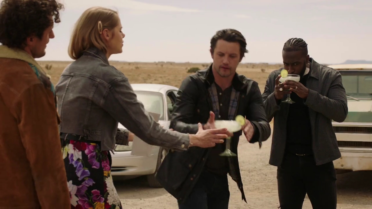 VampireDiariesWorld-dot-nl_RoswellNewMexico3x13-2009.jpg