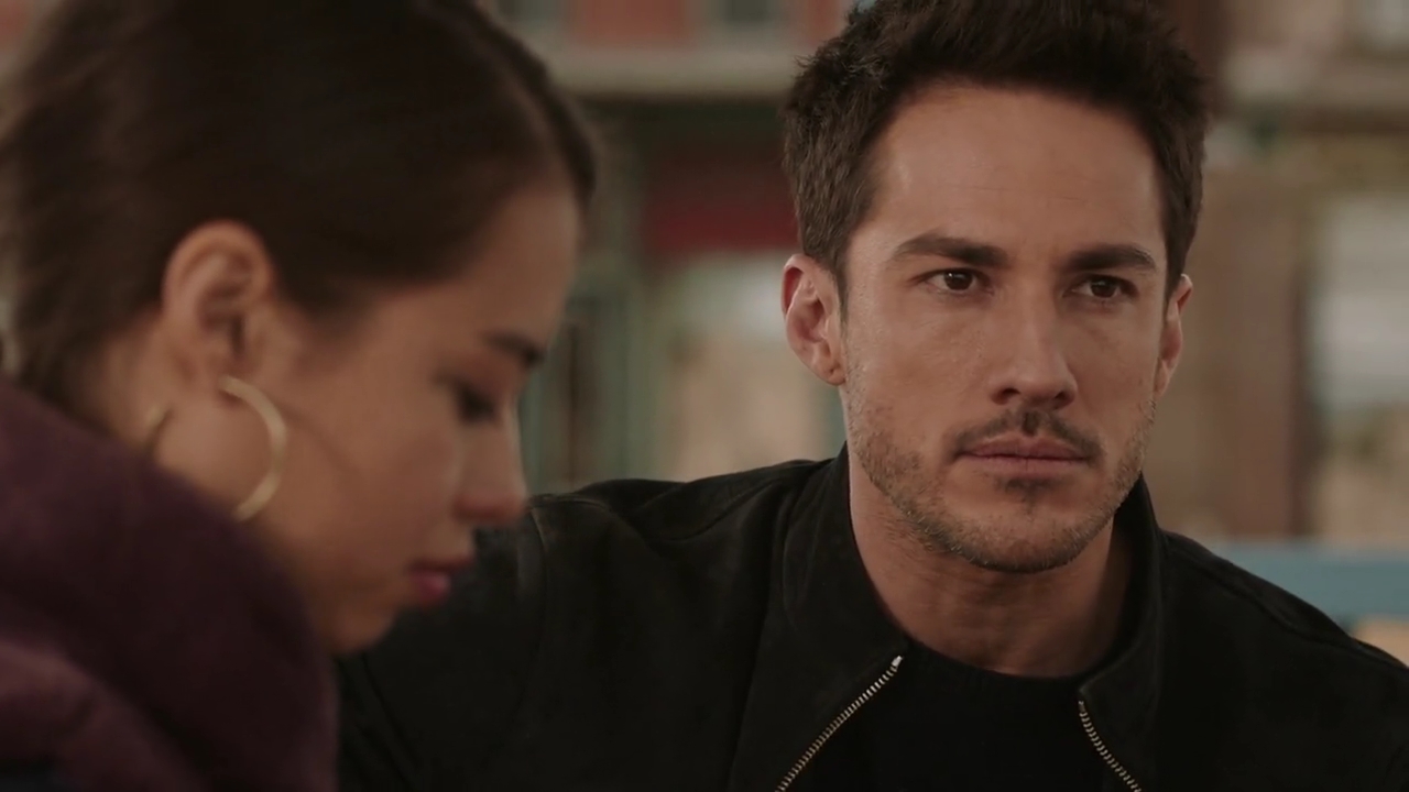 VampireDiariesWorld-dot-nl_RoswellNewMexico3x13-2080.jpg