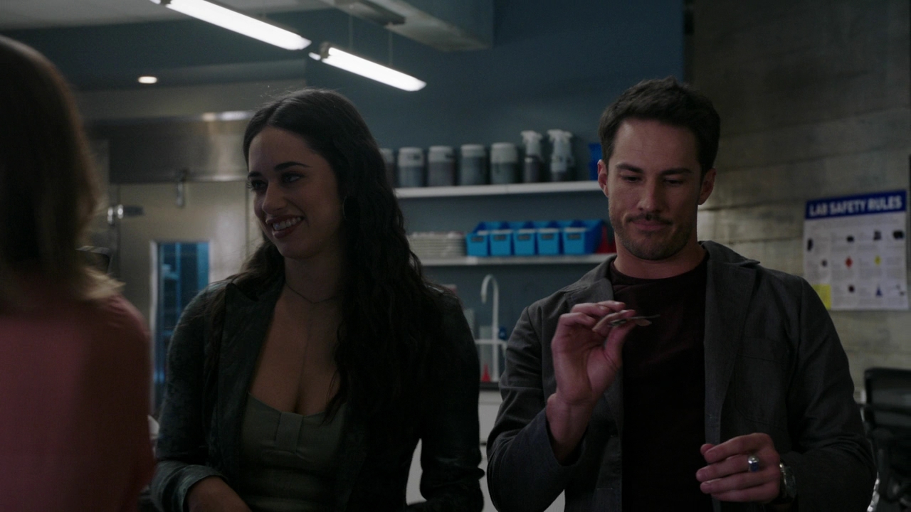 VampireDiariesWorld-dot-nl_RoswellNewMexico4x01-0460.jpg