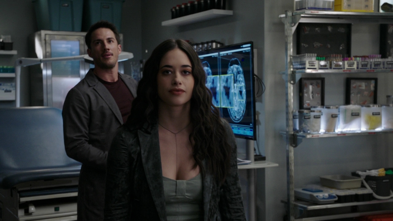 VampireDiariesWorld-dot-nl_RoswellNewMexico4x01-0465.jpg