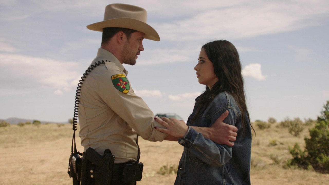 VampireDiariesWorld-dot-nl_RoswellNewMexico4x04-0826.jpg