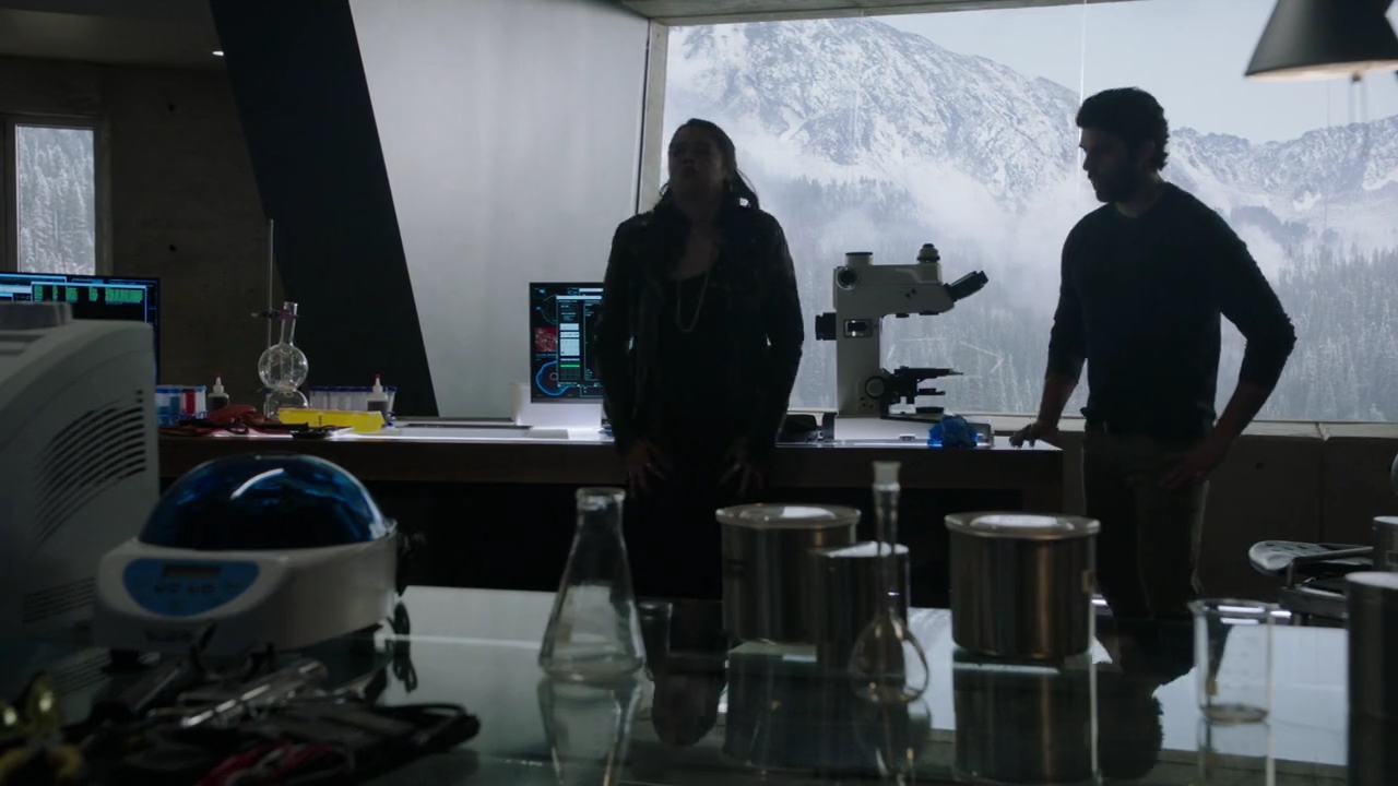 VampireDiariesWorld-dot-nl_RoswellNewMexico4x09-0810.jpg